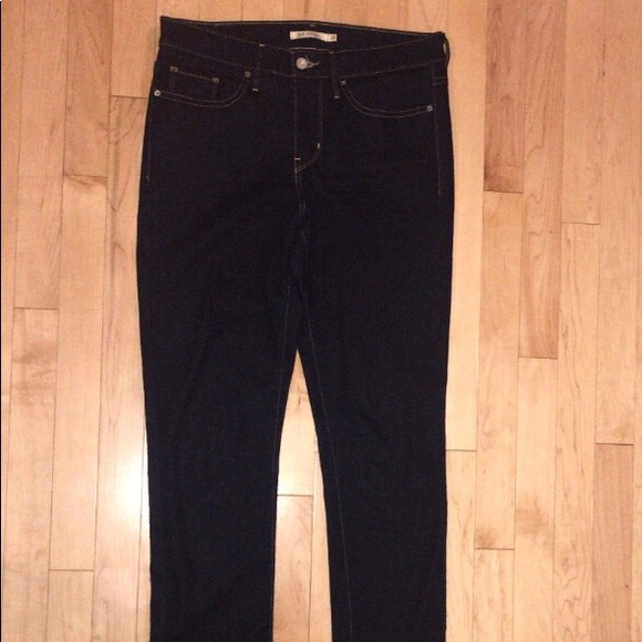 Women’s slim fit Levi’s Jeans - Picture 2 of 5
